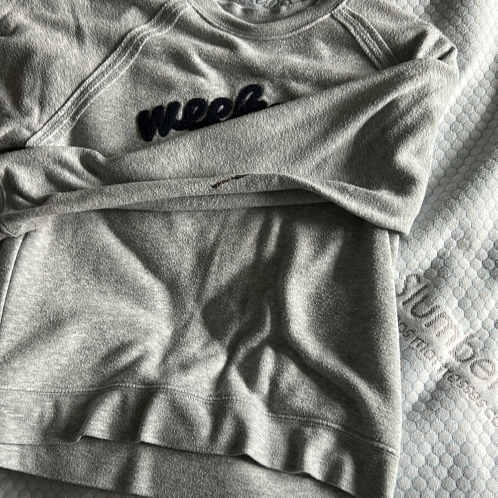 Grayson Threads - Picture 2 of 2